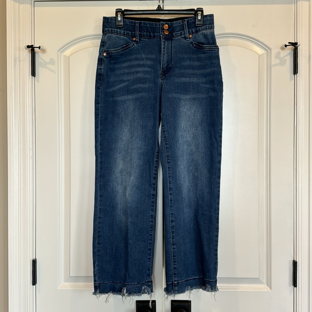Indigo Poppy distressed released hem jeans. Size 10